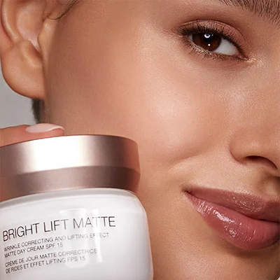 Kiko Milano Bright Lift Matte 50ml — view 2