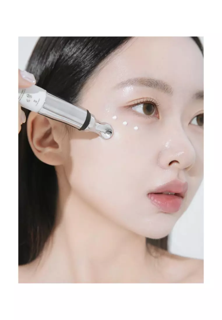 Heve Blue Black Yuja Bean Lifting Auto Eye Cream 15ml — view 2
