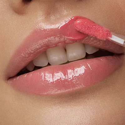 Kiko Milano Bridgerton Brilliant Bliss Lip Gloss 01 Gilded Gaze — view 2
