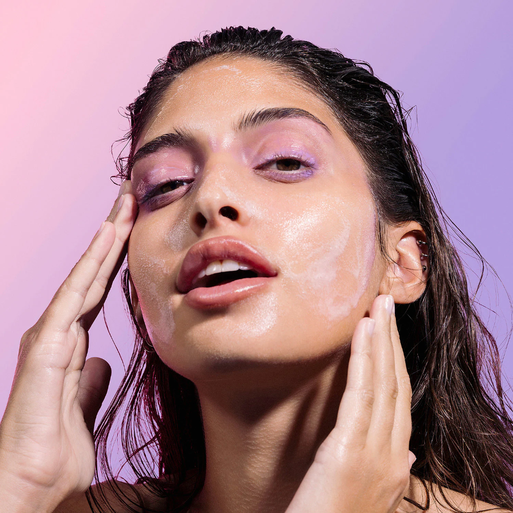 Glow Recipe Blueberry Bounce Gentle Cleanser 30ml — view 2