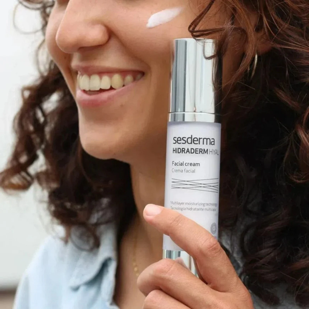 Sesderma Hidraderm Hyal Moisturizing Facial Cream 50ml — view 2