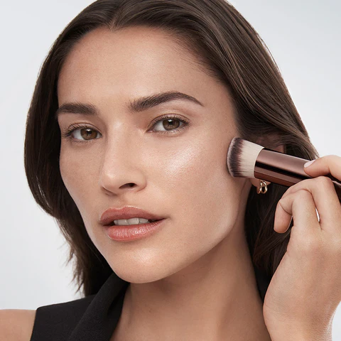 Hourglass Vanish Seamless Finish Foundation Brush — view 2