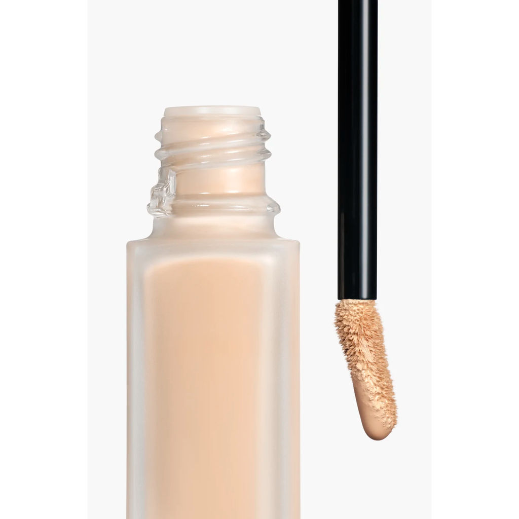 Chanel Ultrawear Flawless Finish Concealer B10 — view 3