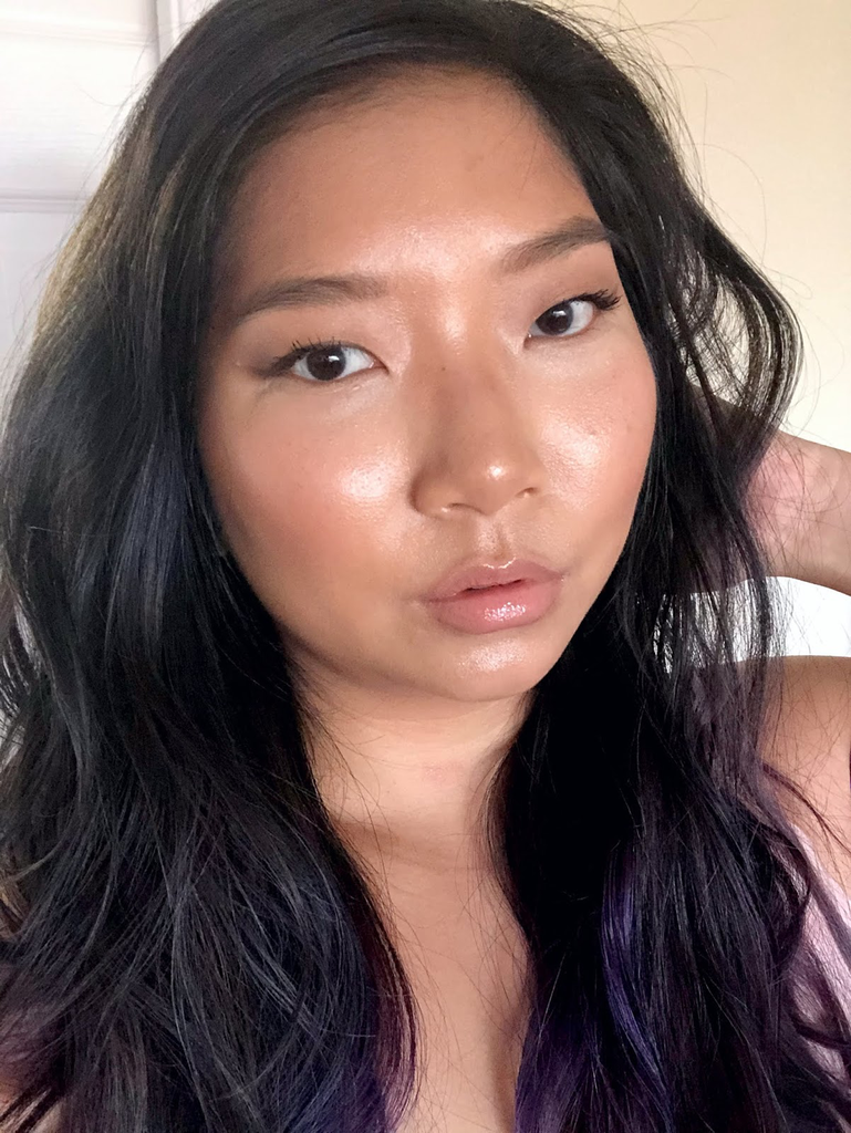Chanel Sheer Healthy Glow Highlighting Fluid Sunkissed  — view 2