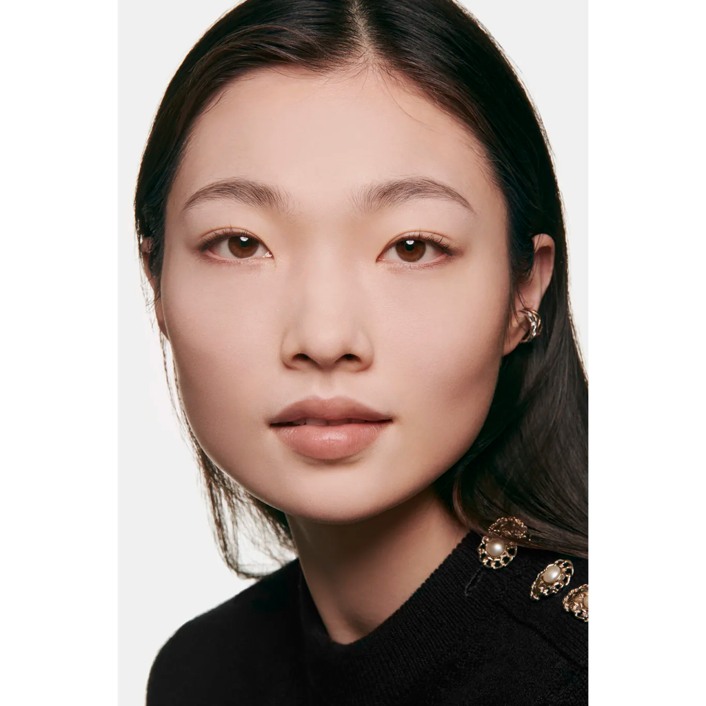 Chanel Ultra Le Teint Flawless Finish Compact Foundation B40 — view 2