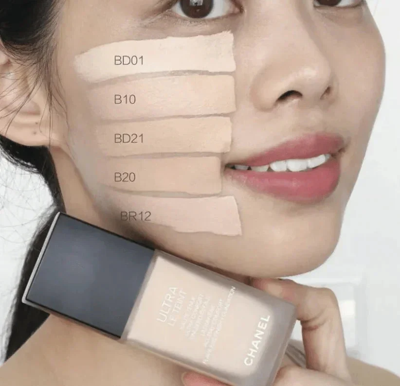 Chanel Ultra Le Teint Flawless Finish Foundation B20 20ml Tester  — view 2