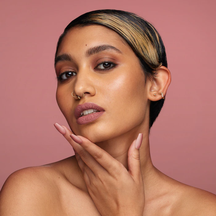 Huda Beauty Liquid Lipstick Sweet Talker — view 2