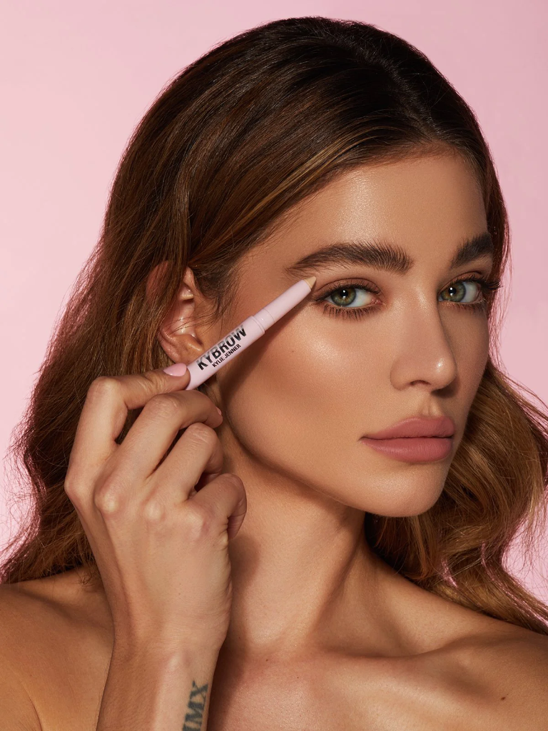 Kylie Cosmetics Brow Highlighter Light Shimmer — view 2