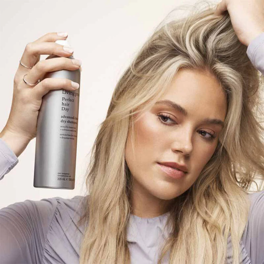 Living Proof Perfect Hair Day Dry Shampoo 198 ml — view 2