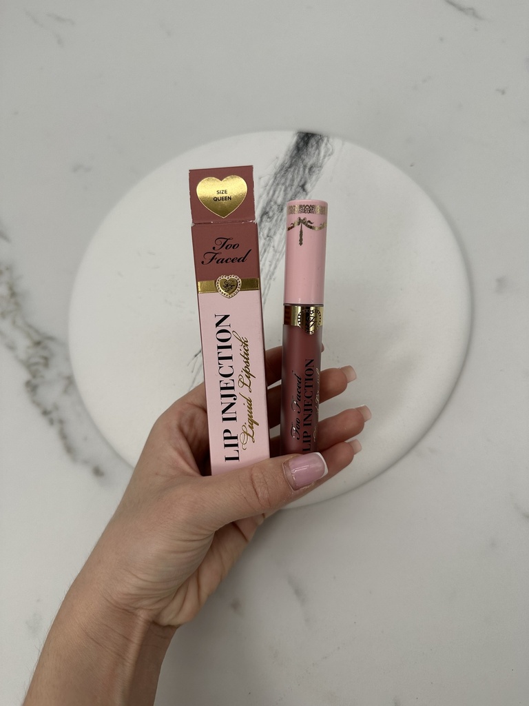 Too Faced Lip Injection Liquid Lipstick Size Queen
