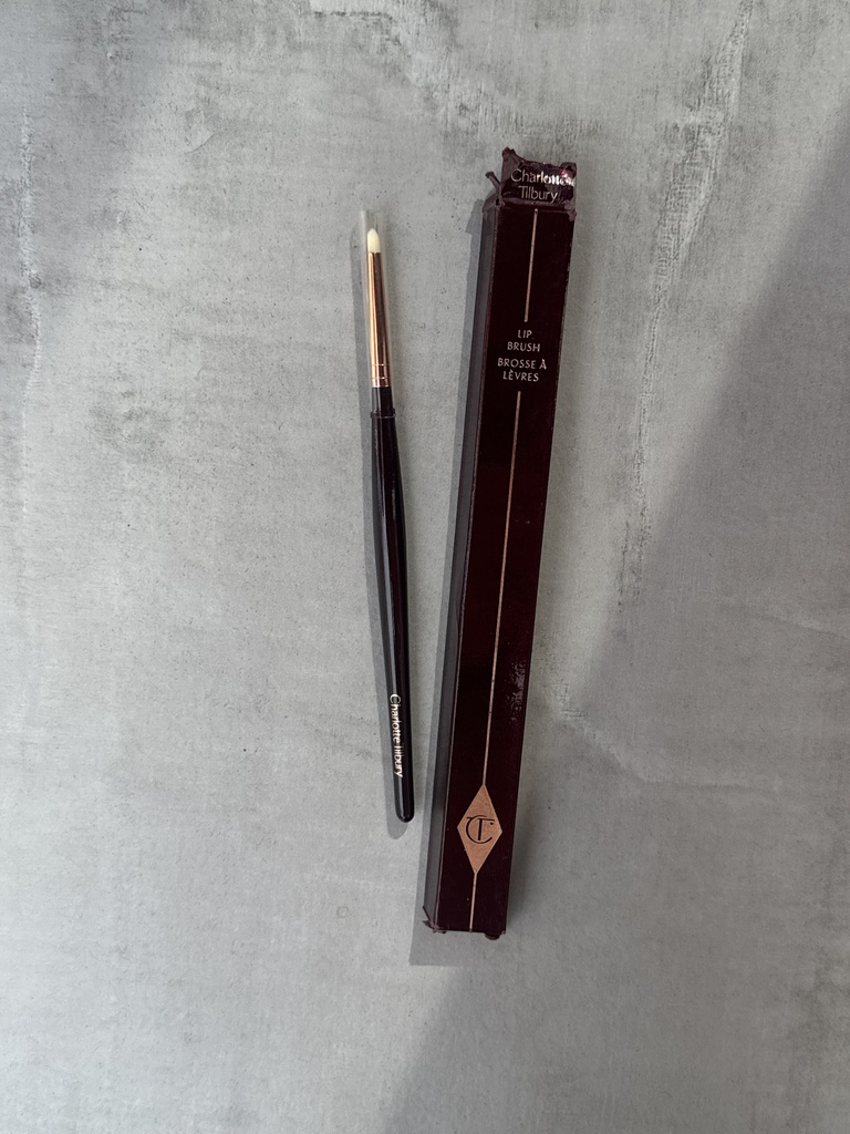 Charlotte Tilbury lip brush
