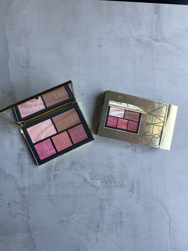Nars Pure Luxury Light Reflecting Cheek & Eye Palette 1