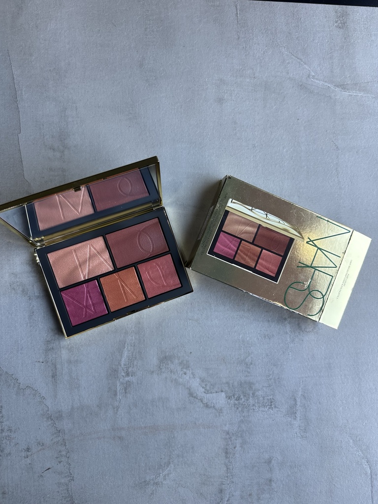 Nars Pure Luxury Light Reflecting Cheek & Eye Palette 2