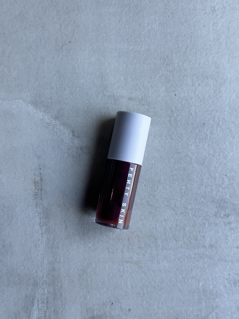 Fenty Skin Fenty Treatz Hydrating & Strengthening Lip Oil Black Cherry