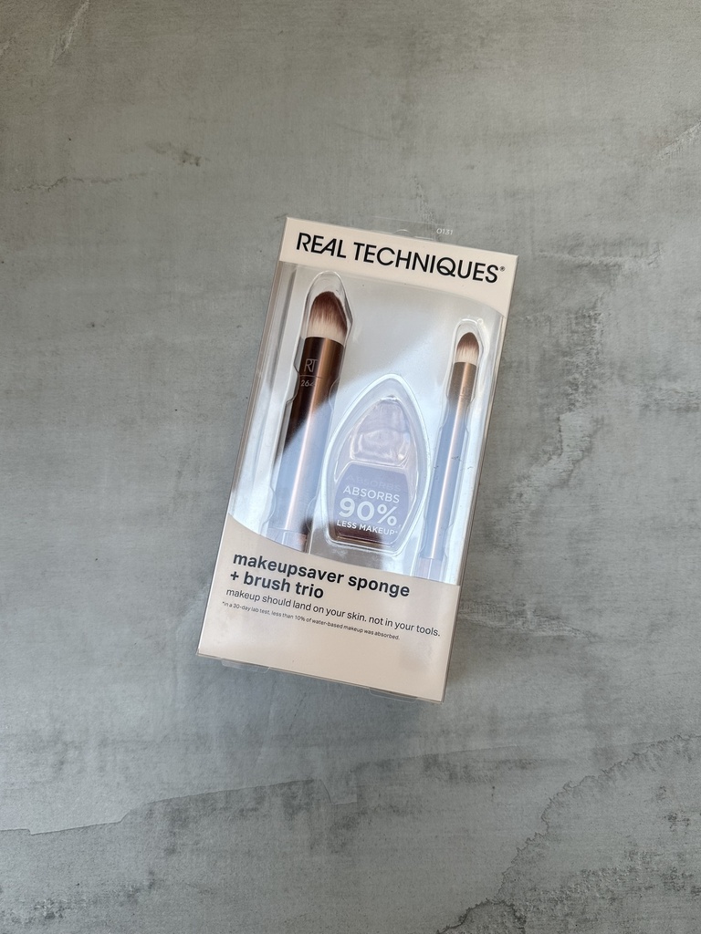 Real Techniques Makeupsaver Sponge + Brush Trio Set