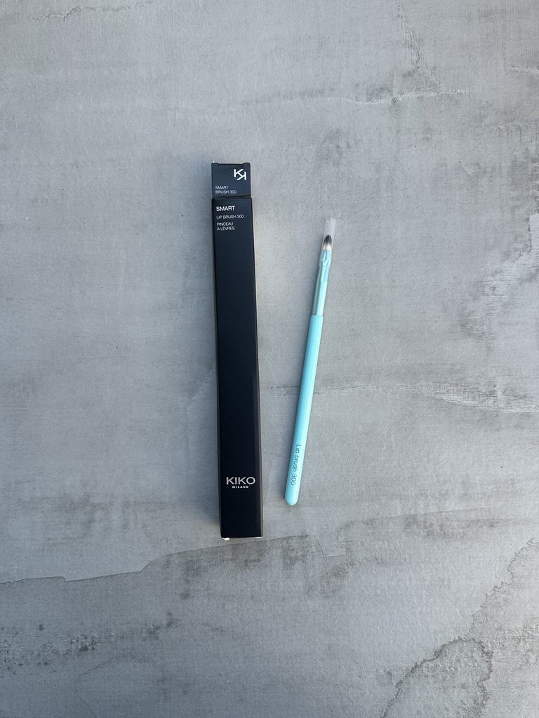 Kiko Milano Smart Lip Brush 300