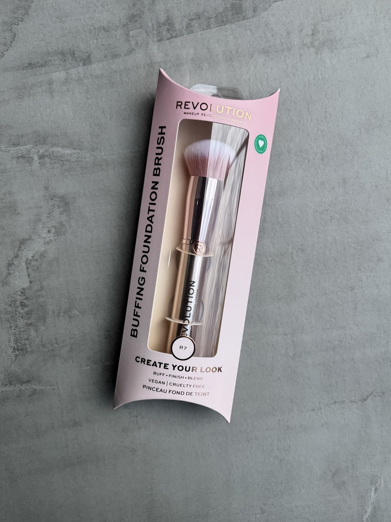 Revolution Buffing Foundation Brush