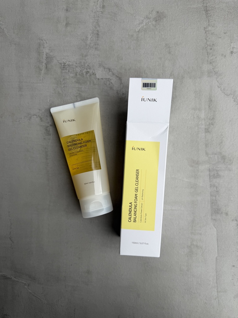 Iunik Calendula Balancing Foam Gel Cleanser 150ml