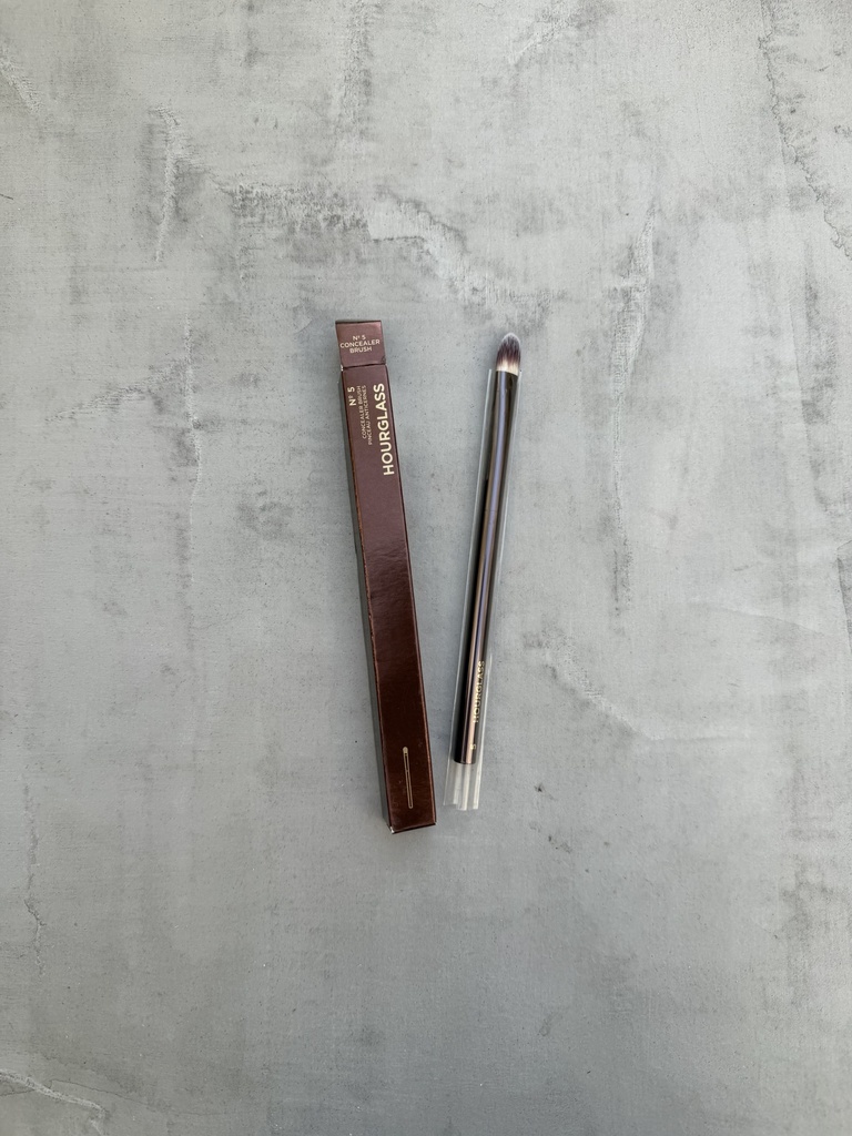 Hourglass No5 Concealer Brush