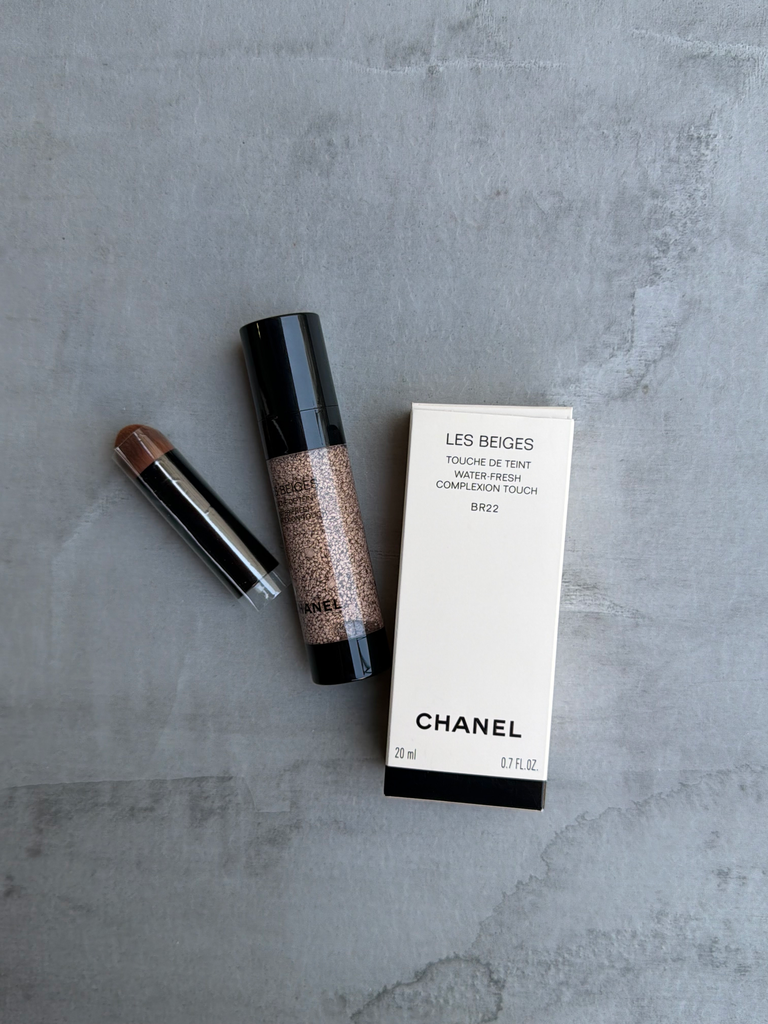 Chanel Water Fresh Complexion Touch BR22